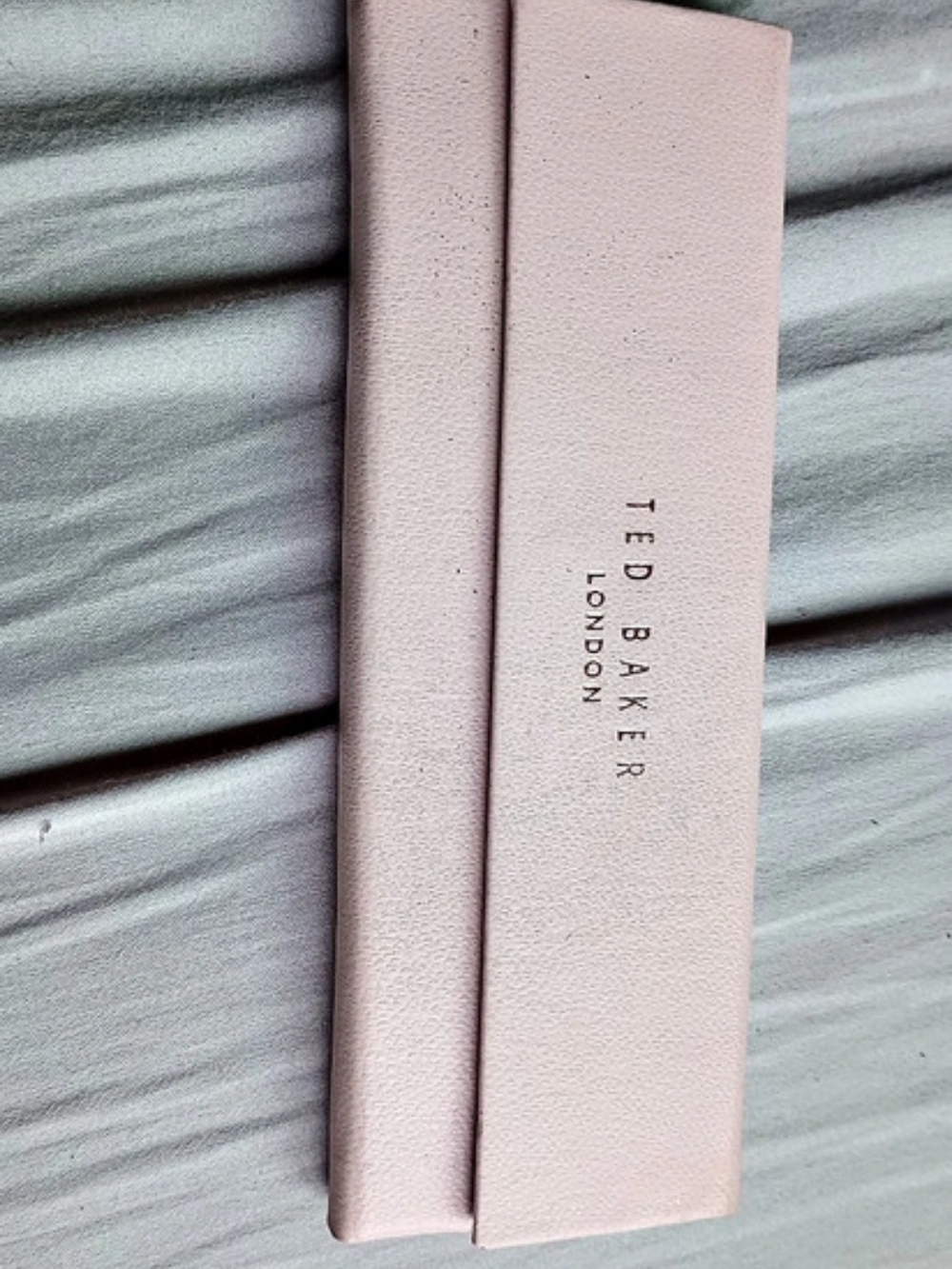 Ted Baker Specs Appeal Folding Sunglasses Case Pink